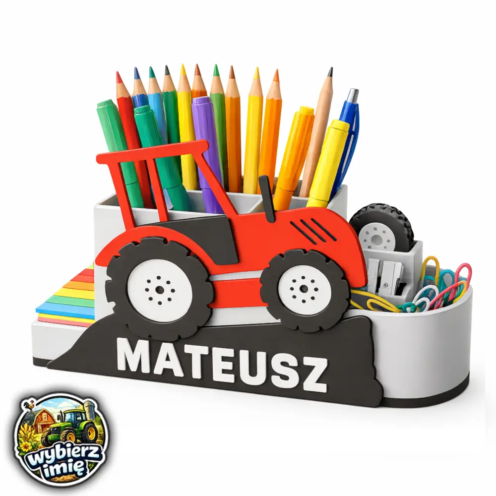 Organizer na biurko traktor w kolorze czerwonym z personalizowanym imieniem Mateusz. Wypełniony przykładowymi przyborami szkolnymi (sprzedawany bez akcesoriów).